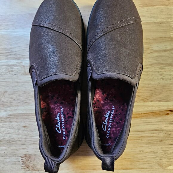 Cloudsteppers by Clarks Brown Flats - Picture 9 of 9